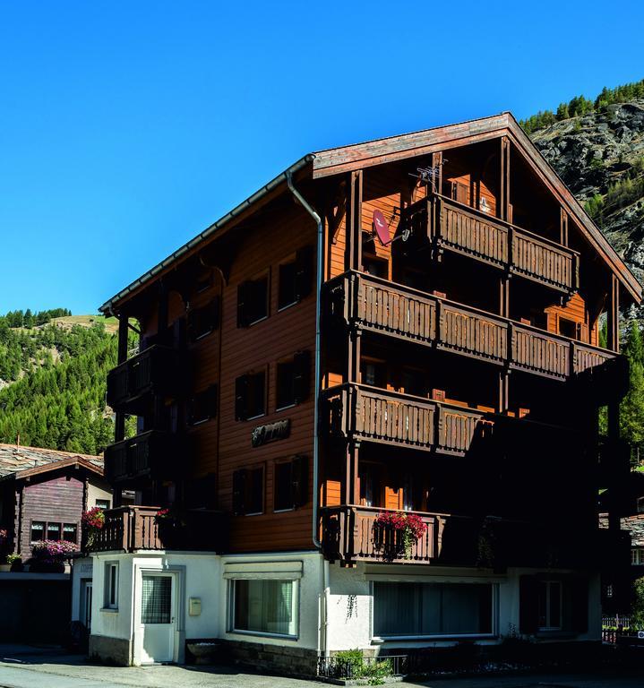 Haus Amour Saas-Grund Luaran gambar